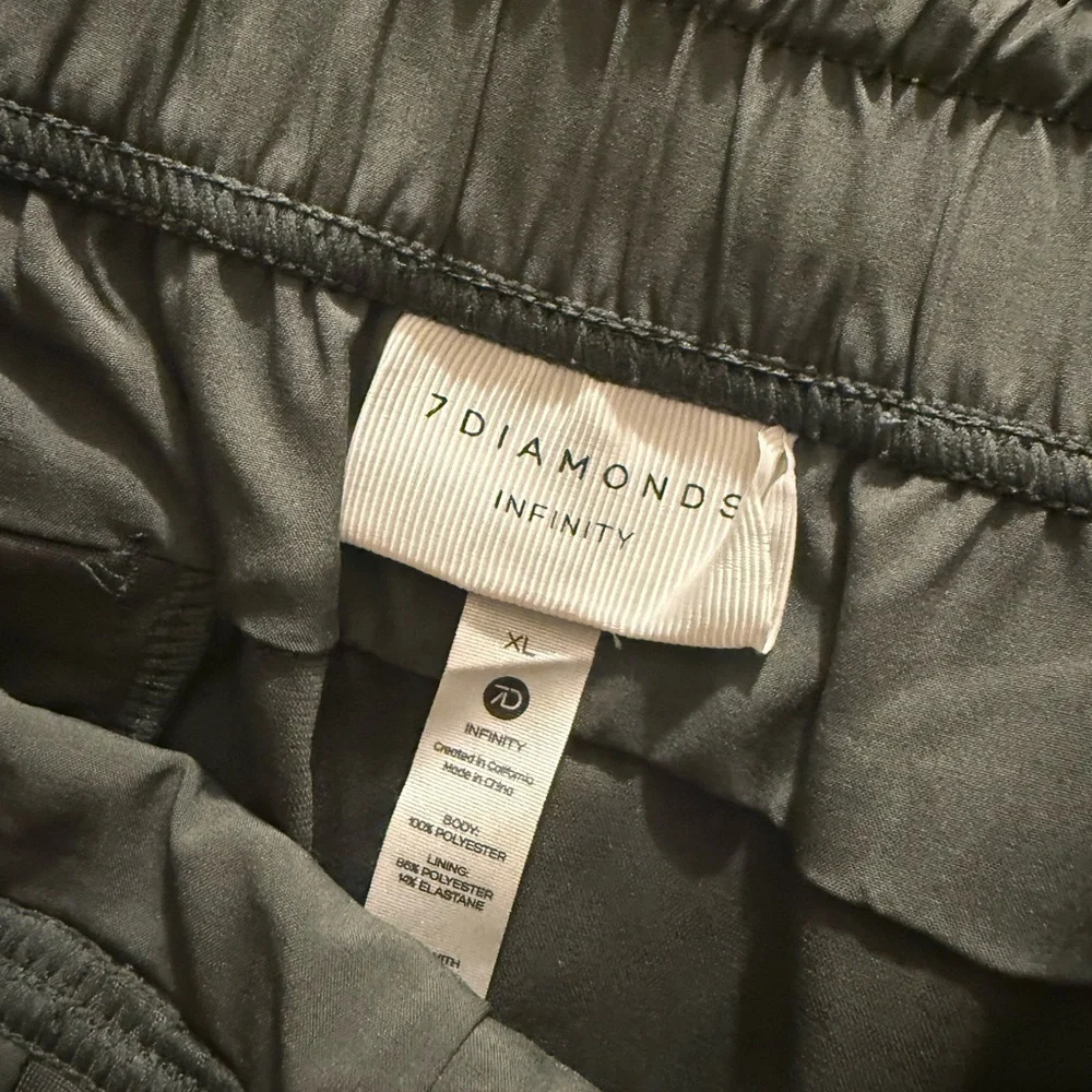 7 Diamonds Forest Green Women's infinity joggers - Picture 3 of 4